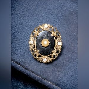 Coro brooch faux black onyx & pearls with rhinestones open scroll work design